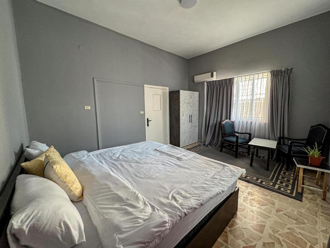 Beit Ahlan Hotel Amman Ngoại thất bức ảnh