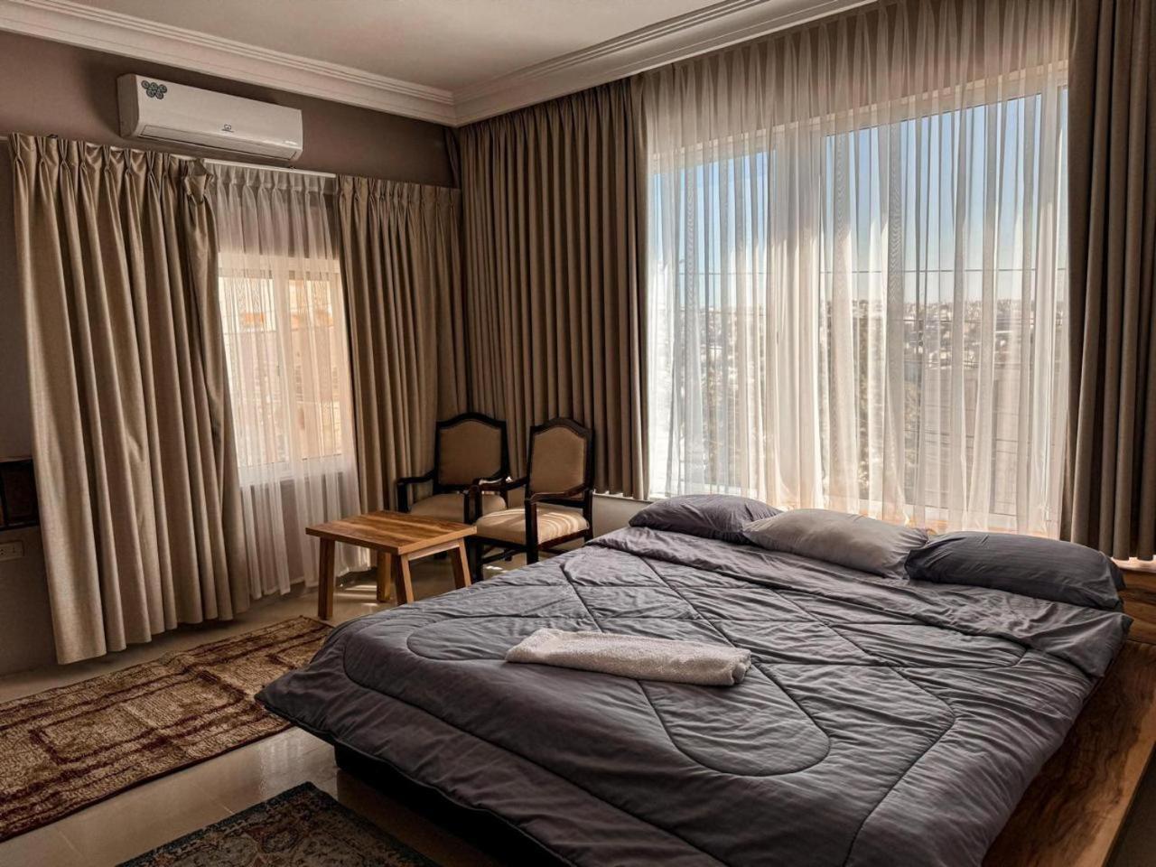 Beit Ahlan Hotel Amman Ngoại thất bức ảnh