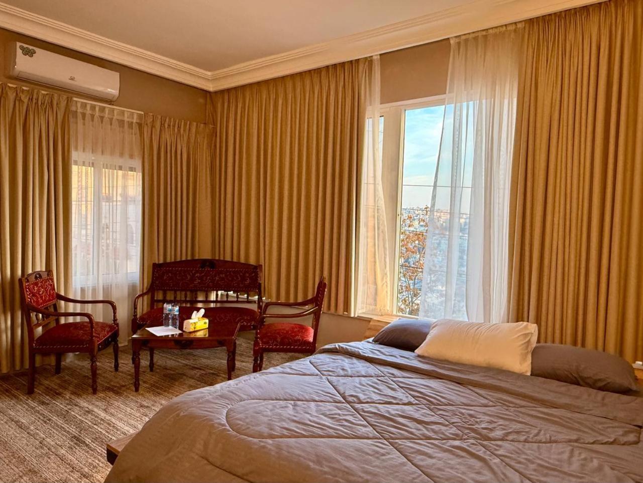 Beit Ahlan Hotel Amman Ngoại thất bức ảnh