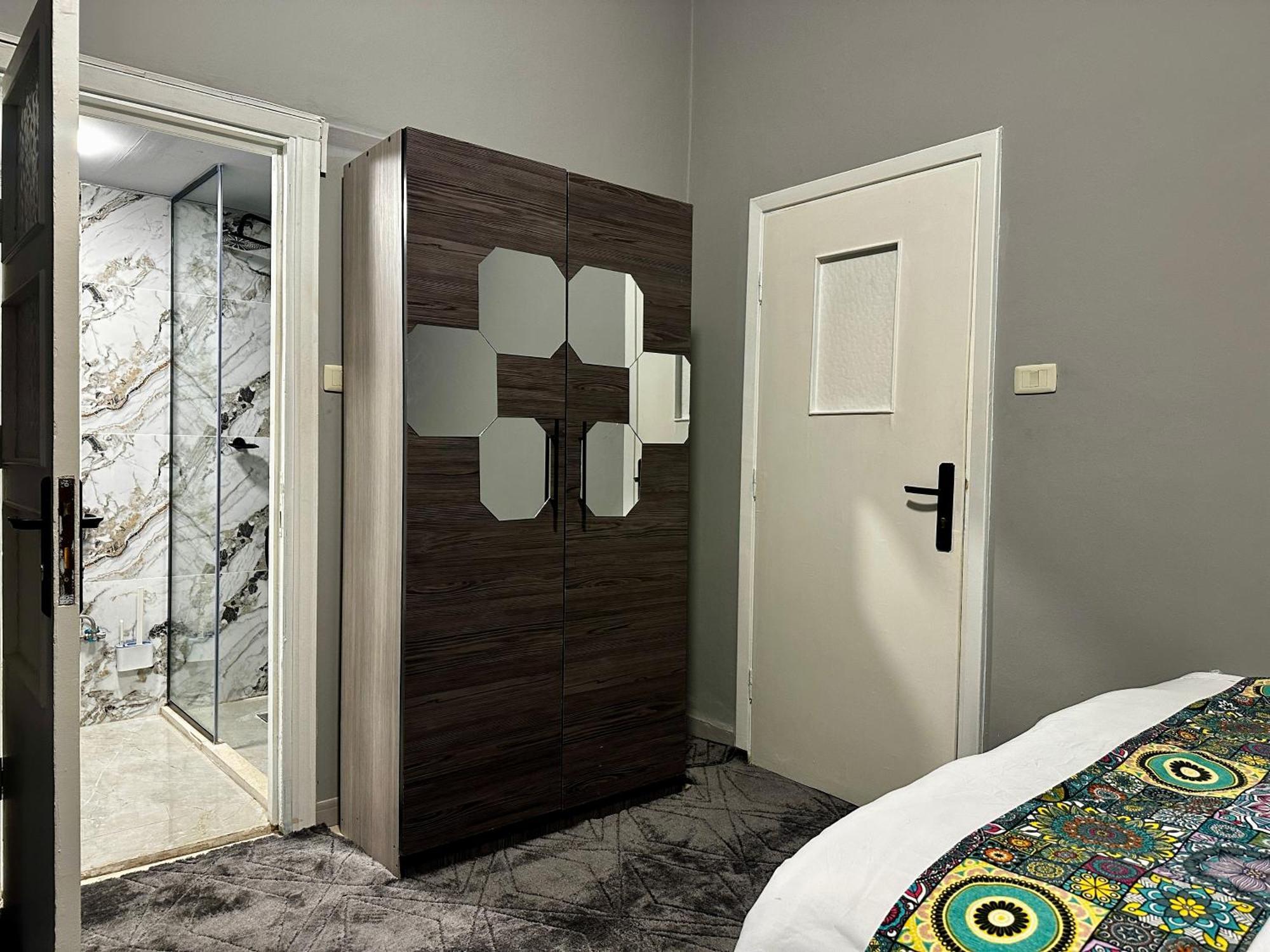Beit Ahlan Hotel Amman Ngoại thất bức ảnh