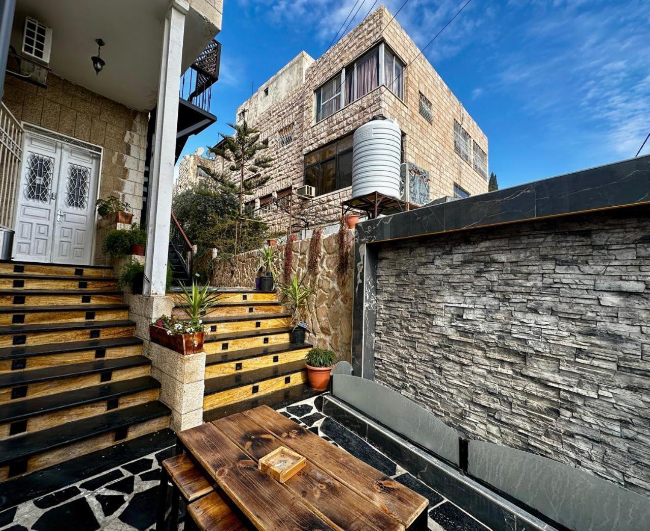Beit Ahlan Hotel Amman Ngoại thất bức ảnh
