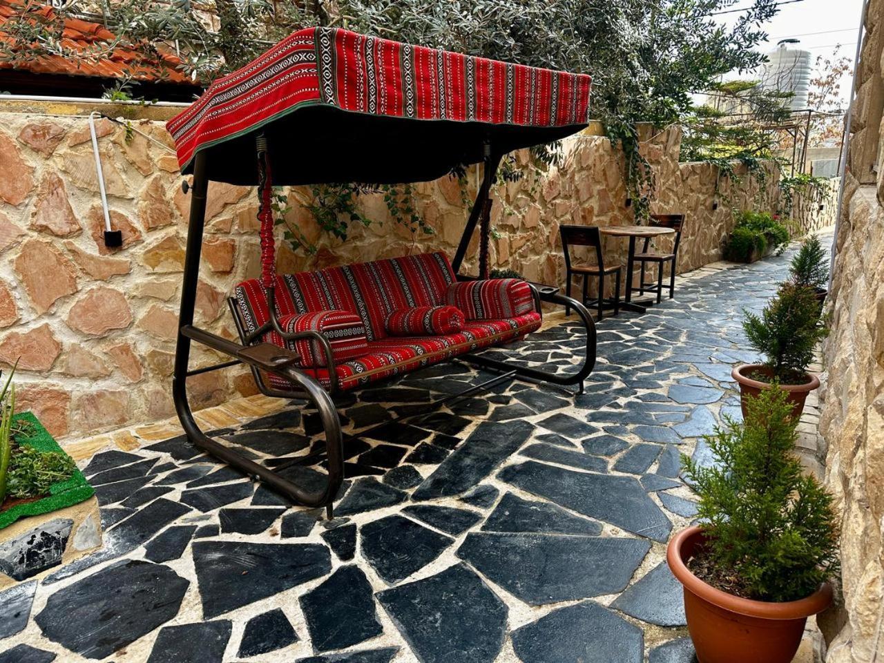 Beit Ahlan Hotel Amman Ngoại thất bức ảnh
